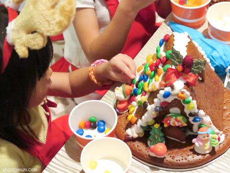 Home Sweet Home {Review of Gingerbread House Decorating Workshop at Shangri-La Hotel}