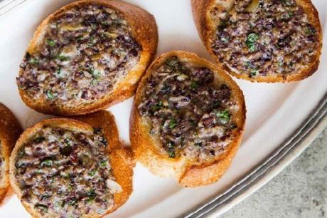 Top 10 Quick, Tasty and Easy Recipes For Crostini