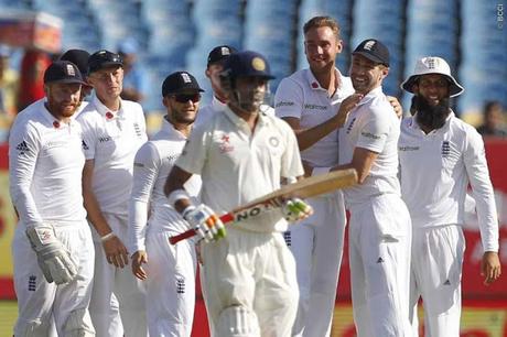 Rajkot Test :  Vijay ~ Pujara stand ........ poppy !!!