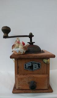Grandma's coffee grinder and the snail
