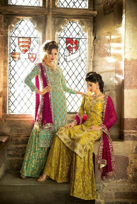 The top 5 Indian Ethnic Wardrobe Essentials for the Wedding Season!