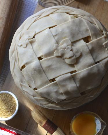 Salted Ale Caramel Apple Pie