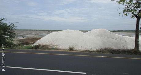 demonetisation ~ surge of Gold .......... and panic buying of salt !?!?