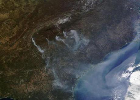 “Surreal” U.S. Wildfires Should Not be Burning in Mid-November | robertscribbler