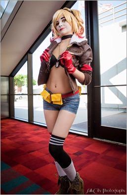 Musable Cosplay as Harley Quinn (Photo by SalkCity Photography)