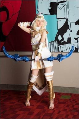 Musable Cosplay as Freljord Ashe (Photo by Johnny H Le)