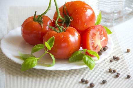 What Diet Can Help Keep Your Skin Looking Younger? tomatoes