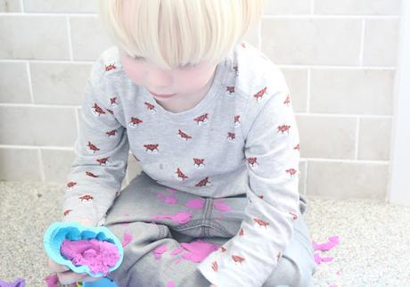 Review: Kinetic Sand