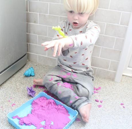 Review: Kinetic Sand
