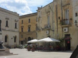 Passeggiando per il centro di Lecce. Walking in Lecce down town