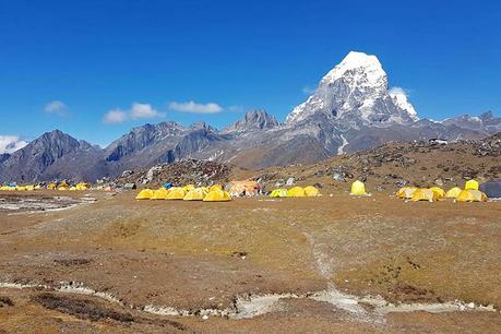 Himalaya Fall 2016: Avalanche on Ama Dablam Claims Life of Sherpa