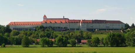Kloster Mallersdorf (Photo from commons.wikipedia.org)