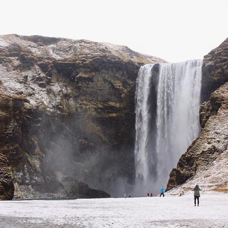 Skogarfoss-waterfall-falls-tour