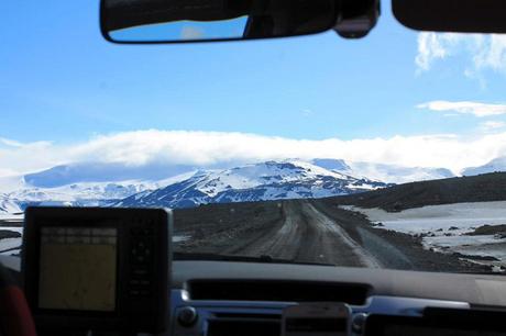 iceland-glacier-driving-road