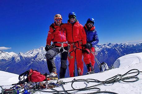 Himalaya Fall 2016: More Nepali Peaks Climbed Without Permits