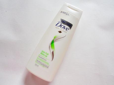 Dove Hair Therapy Hairfall Rescue Shampoo with Nutrilock Actives Review