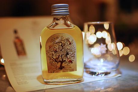 Whisky Reviews – Compass Box 3 Year Old Deluxe & Spice Tree Extravaganza