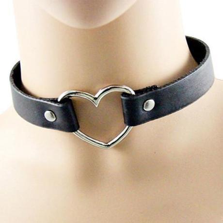 Chokers: Cute or Not?