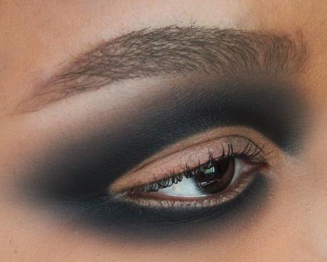 Black Cut Crease Eye Makeup w/ Tutorial