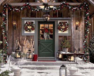 7 Awesome Tips to Decorate Your Garage Door for Christmas
