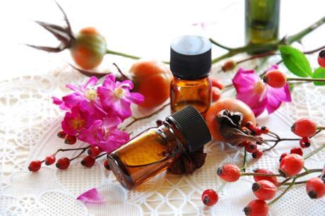 benefits-of-facial-oil-rosehip-seed-oil