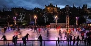 How About Drooling Over Your Christmas Vibes At Edinburgh With Expedia princess-street-garden-ice-ring