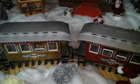 trains-christmas