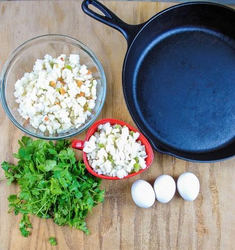 One Skillet Mexican Hashbrowns with Scrambled Eggs and Spicy Cilantro