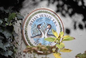 #plaque366 Sir Julian Huxley