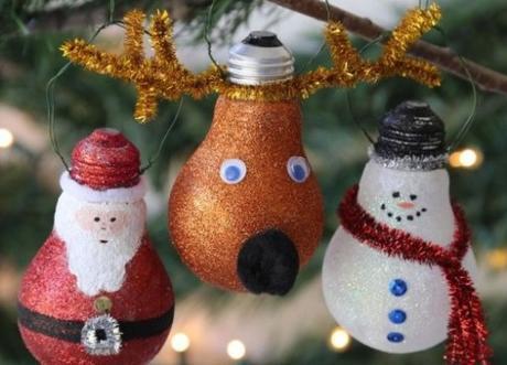 Top Things You Can Recycle Into Christmas Tree Decorations