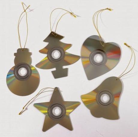 CD's Recycled Into Christmas Tree Decorations