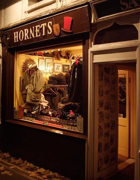 #London Christmas Shopping No.20: Hornets of #Kensington