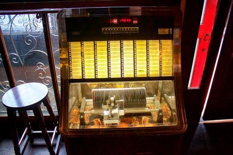 Rest & Be Thankful No.5 An Hourly Emergency Bulletin for West End Xmas Shoppers #shoppingishell Bradley's Spanish Bar