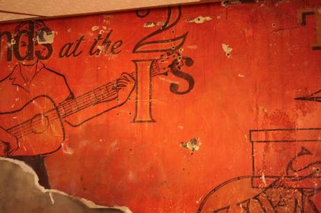 Rest & Be Thankful No.4 An Hourly Emergency Bulletin for West End Xmas Shoppers #shoppingishell @popsfishnchips