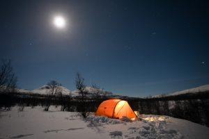 camping-in-the-snow
