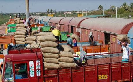 rice the staple food too is contaminated ~ Chinese plastic rice in Nigeria