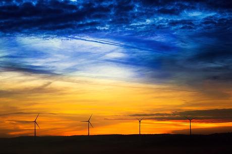 sunrise-sun-windräder-clouds-wind-turbine