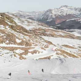 Skiing at the time of global warming