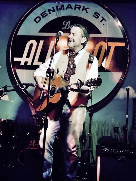 The Daily Constitutional Editor's Diary 2016 November: #DenmarkStreet, #AlleyCatBar & @SpursOfficial (Again!)