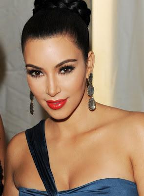 Kim Kardashian: Love to hate her!