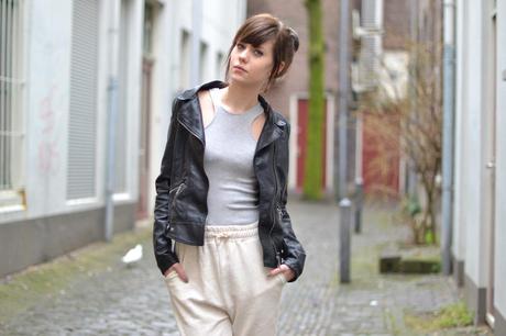 Outfit | More on sports & The new neckline