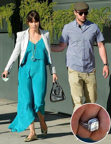 Jessica Biel engagement ring, Jessica Biel, engagement ring, justin timberlake, engaged, pictures of Jessica Biel ring