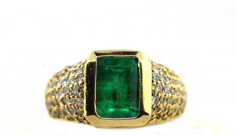 emerald ring, emerald, emerald engagement ring, halle berry, olivier martinez