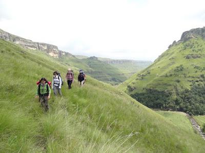 A 3-day hike in the Little Berg - Amira, Sook Leen and Hermina