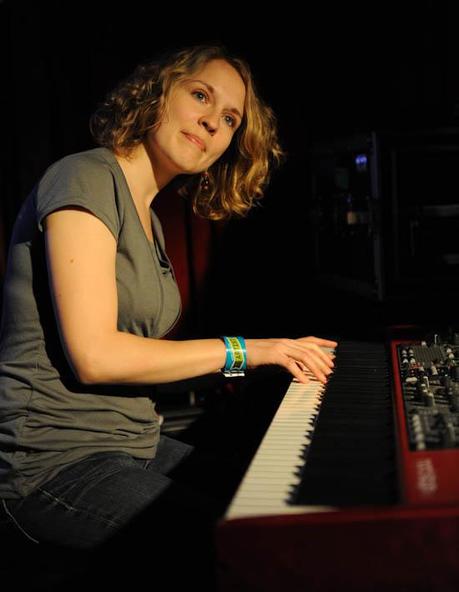 to5 FANFARLO, HOSPITALITY, WAR ON DRUGS [SXSW PHOTOS]