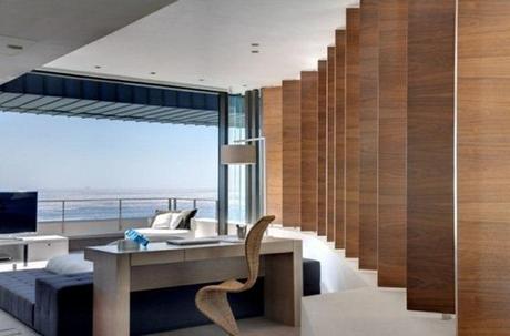 Contemporary-living-room-wood-panels-665x439