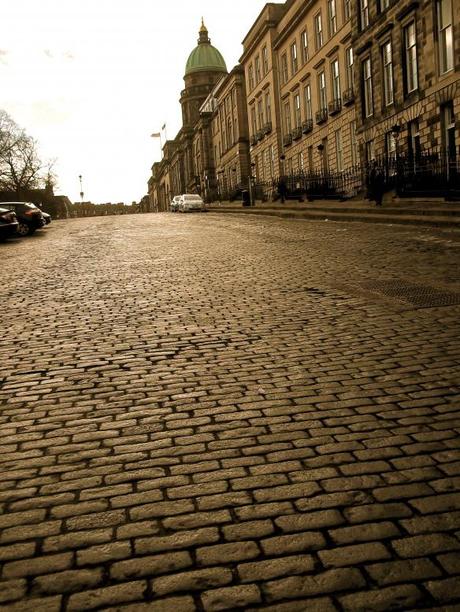 Charlotte Square, Edinburgh, West Register House, cobbles