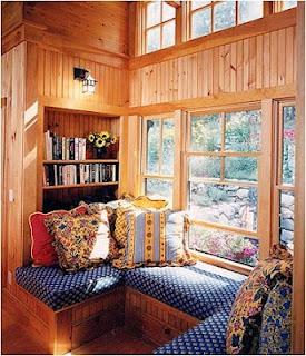 Daily Dose: Home Libraries