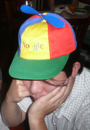 English: photo of someone wearing a Google NOO...