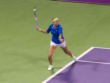 Victoria Azarenka returning a serve